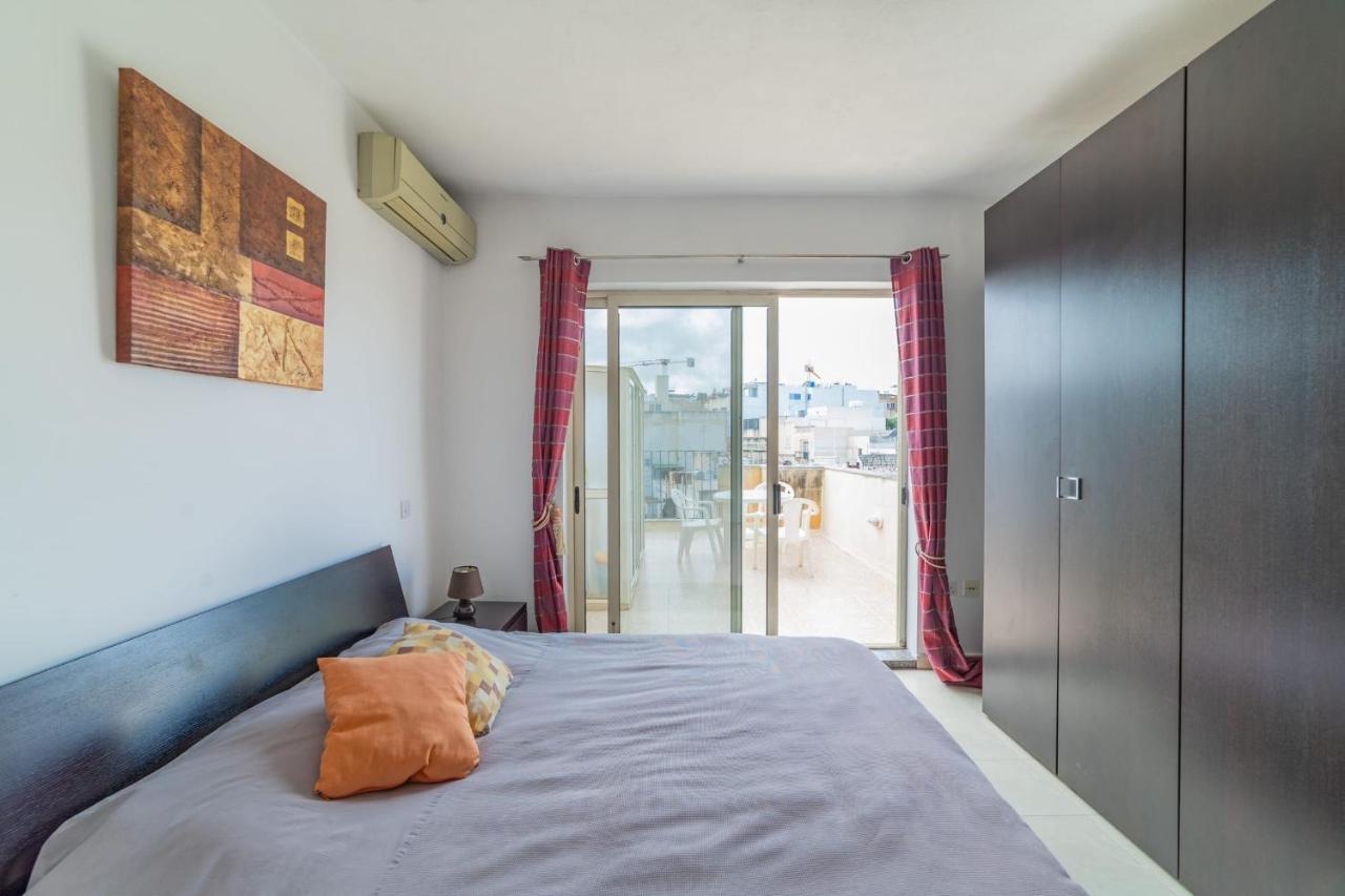 Amazing Views Of Spinola Bay In Heart Of Stjulians-hosted By Sweetstay * Saint Julian's