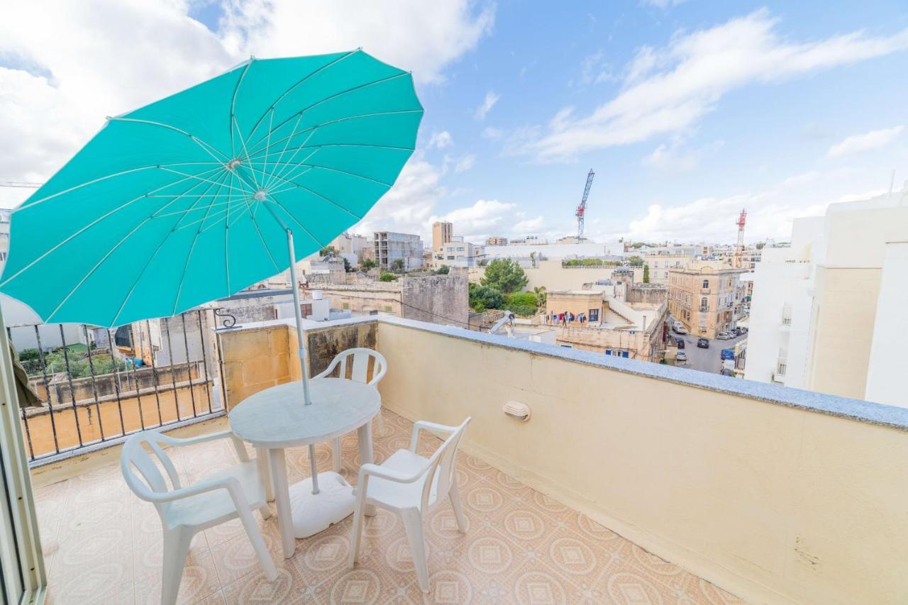 Amazing Views Of Spinola Bay In Heart Of Stjulians-hosted By Sweetstay Apartment