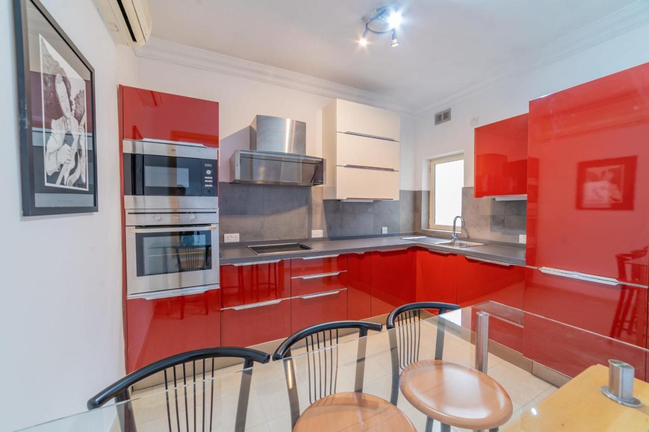 Apartment Amazing Views Of Spinola Bay In Heart Of Stjulians-hosted By Sweetstay Saint Julian's